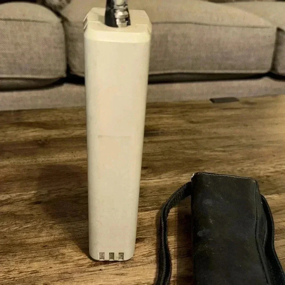 VTG RARE California Mobile Cell Phone Ultra Classic by Motorola w/Antenna & Bag - Picture 9 of 17